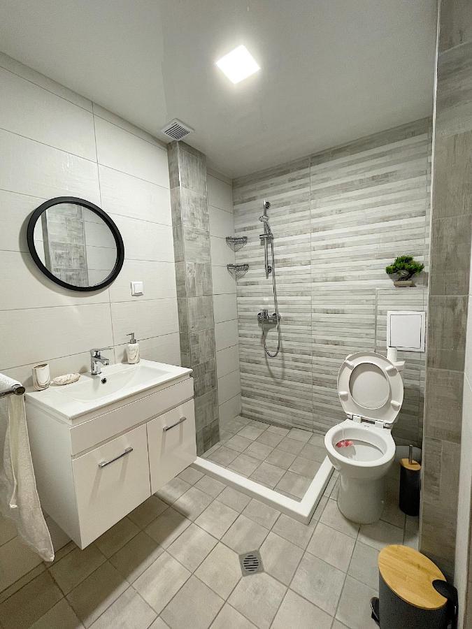 Fenix 2 Bedroom Apartment Varna Center Ngoại thất bức ảnh
