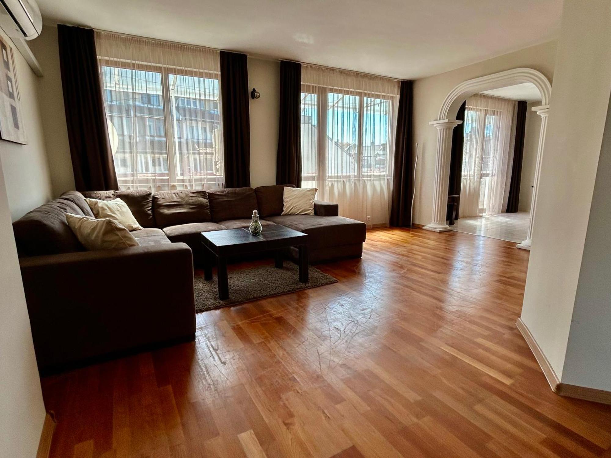 Fenix 2 Bedroom Apartment Varna Center Ngoại thất bức ảnh